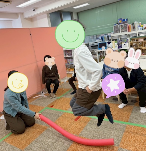 【南堀江】放デイ　運動の日🏃🏻プールスティック縄跳び👣