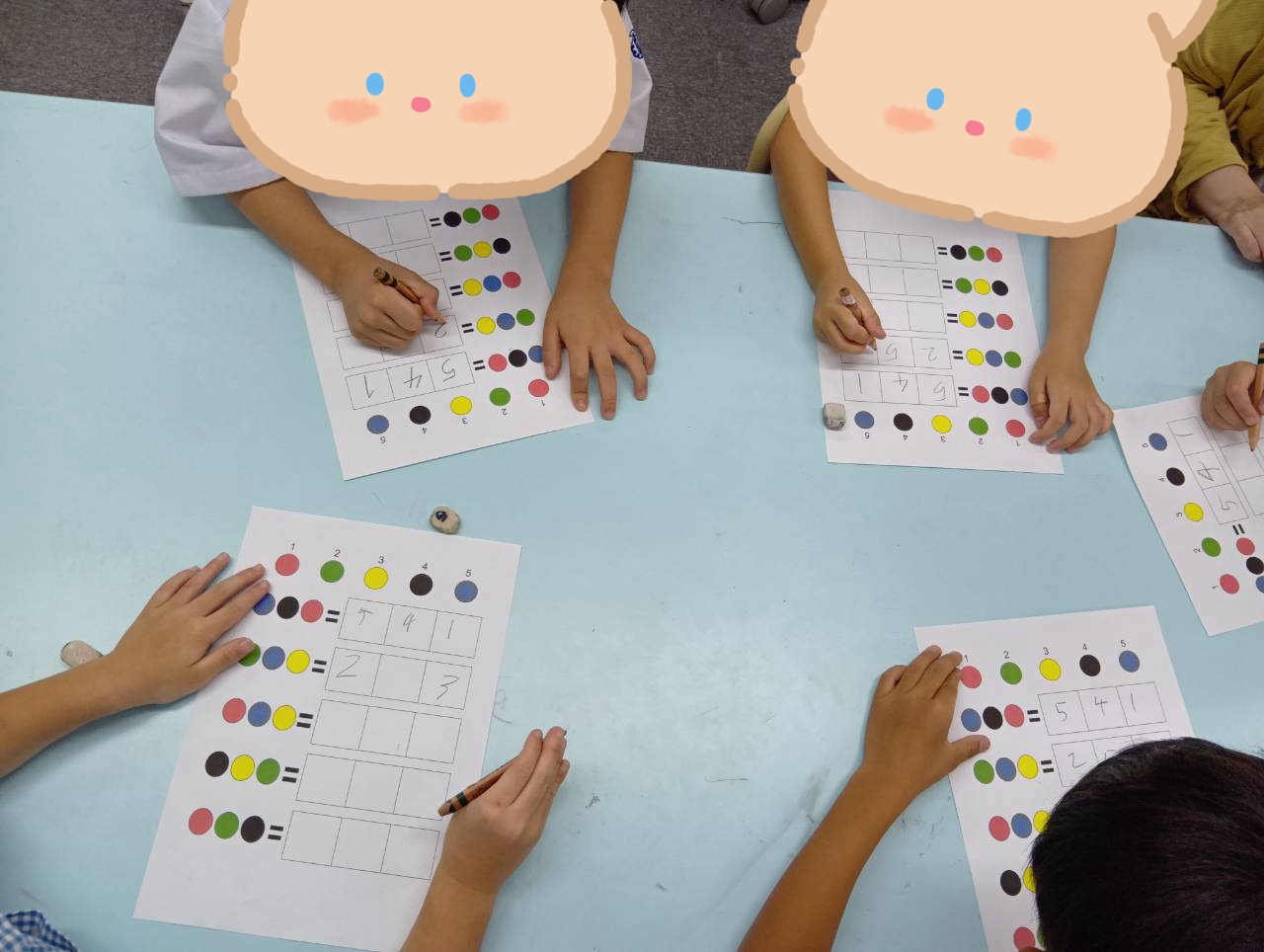 【西長堀】放デイ：公文📖　SST：色と数字の並べ替え